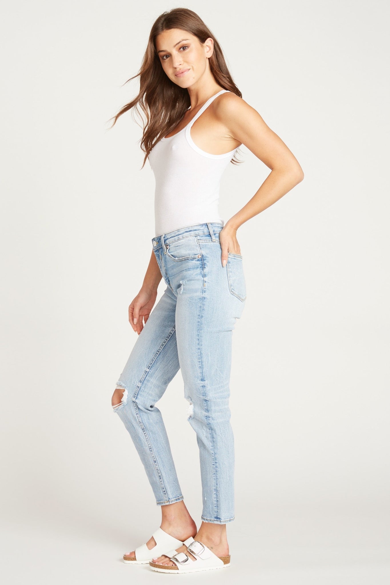 Load image into Gallery viewer, FRANKIE HIGH RISE SLIM STRAIGHT LEG - LIGHT WASH
