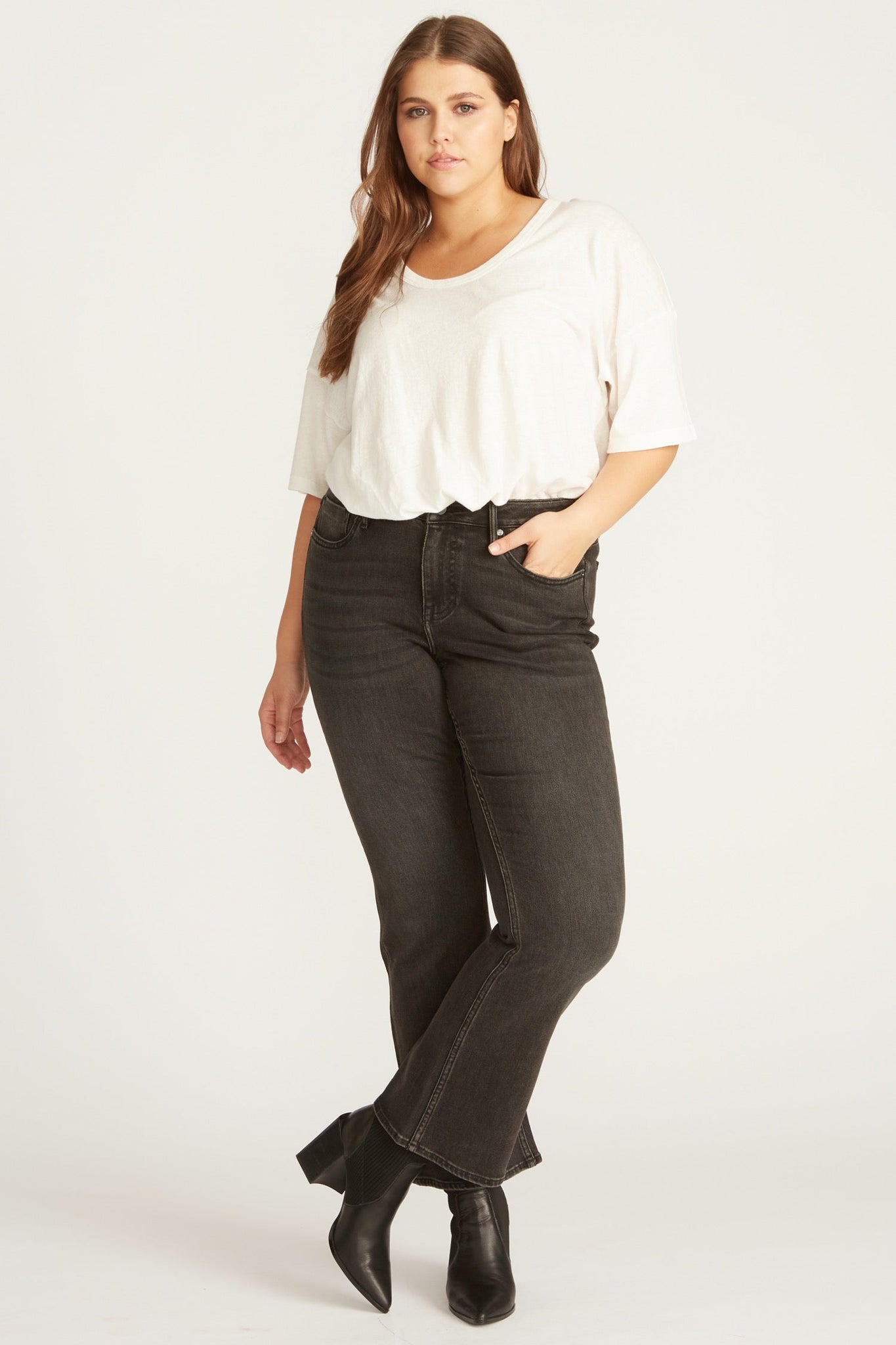 Load image into Gallery viewer, PLUS MARLEY MIDRISE BOOTCUT - WASHED BLACK