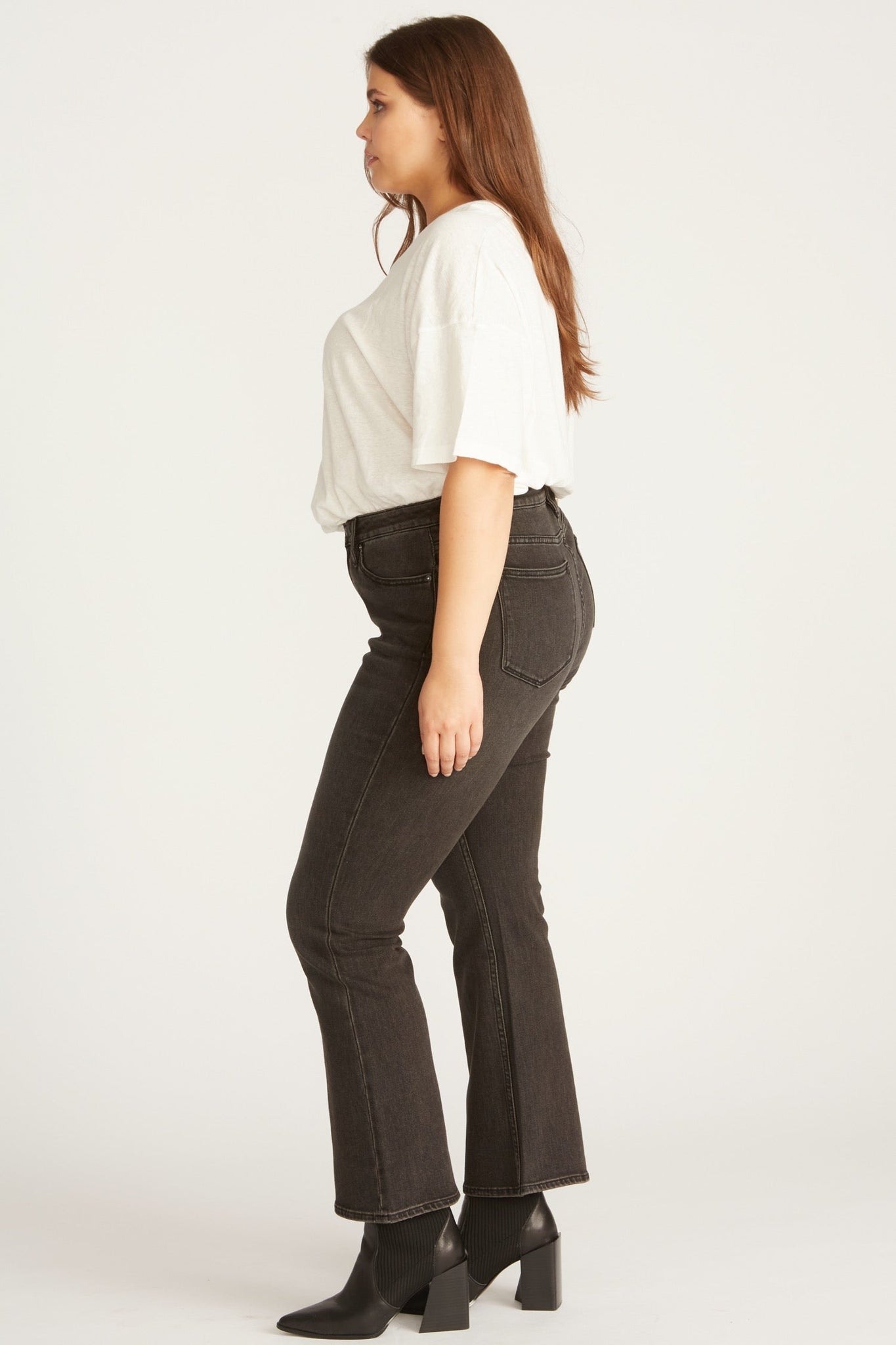 Load image into Gallery viewer, PLUS MARLEY MIDRISE BOOTCUT - WASHED BLACK
