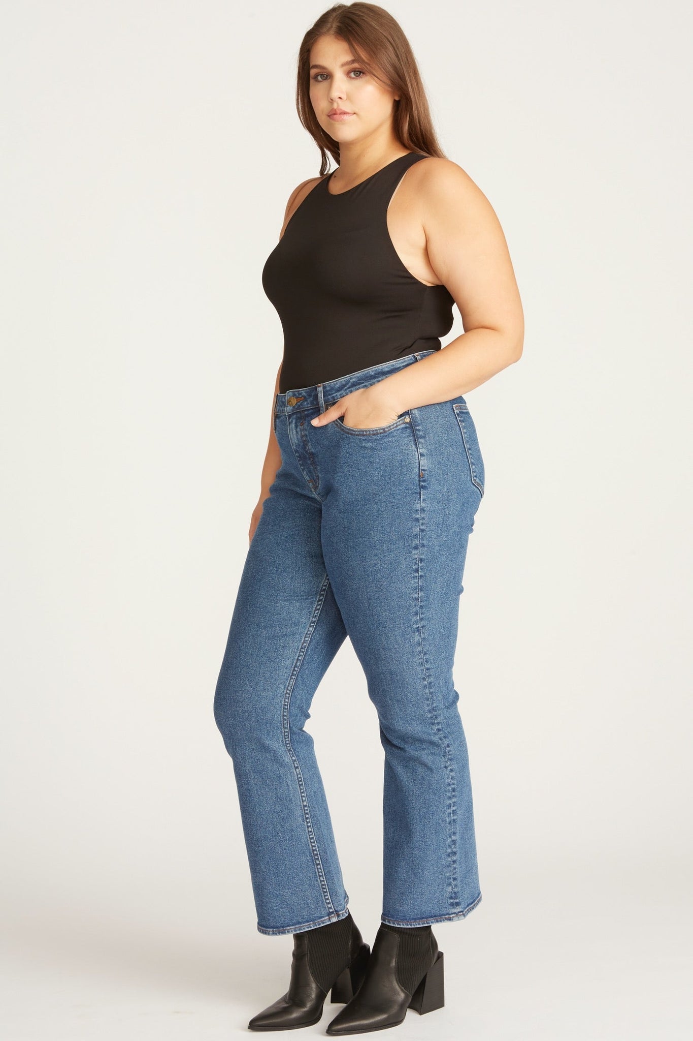 Load image into Gallery viewer, MARLEY MIDRISE BOOTCUT - INDIGO