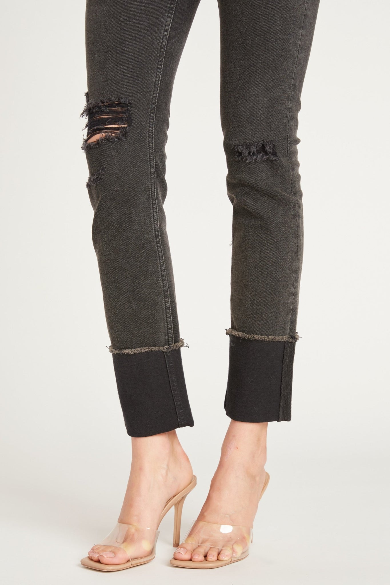 Load image into Gallery viewer, MARLEY MID RISE CUFF  SKINNY LEG - WASHED BLACK