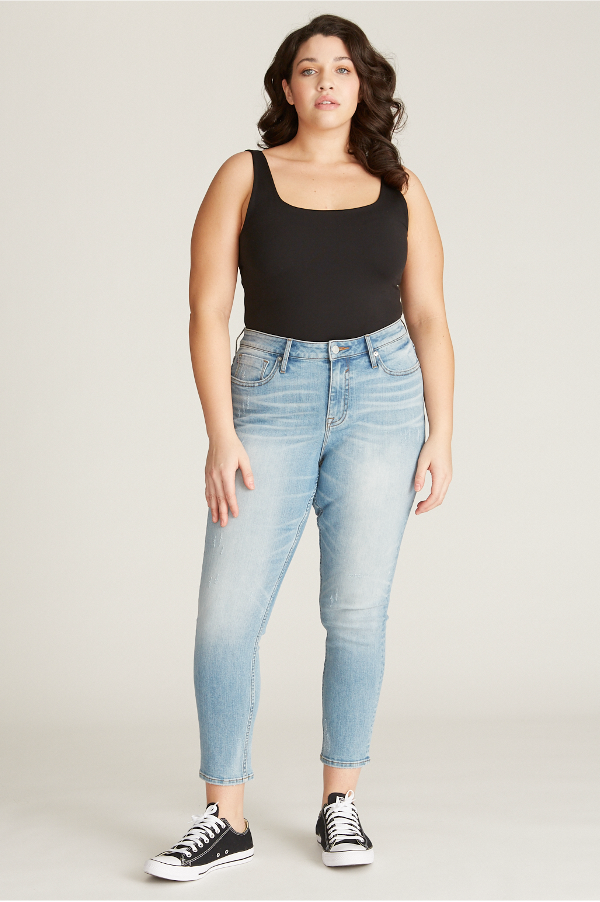 Marley Mid Rise Skinny [Plus Size] - Light Wash