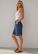 Belted Clean Hem Bermuda - Med Wash