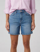 Clean Hem Short - Med Wash