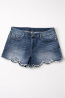 Scallop Hem Short [Plus Size] - Dark Wash