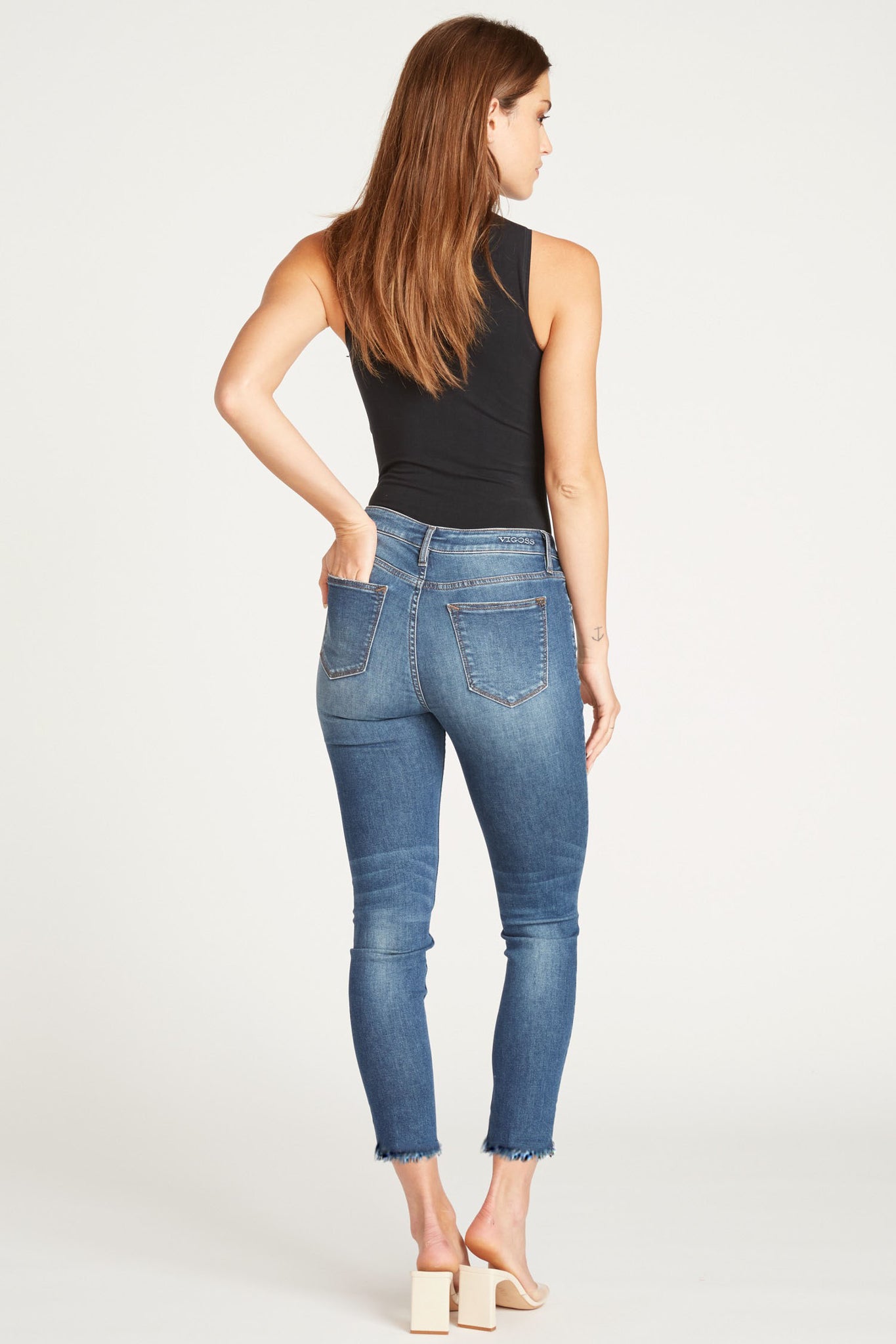 Load image into Gallery viewer, JAGGER SKINNY - DARK WASH
