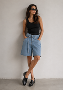 Belted Clean Hem Bermuda - Light Wash
