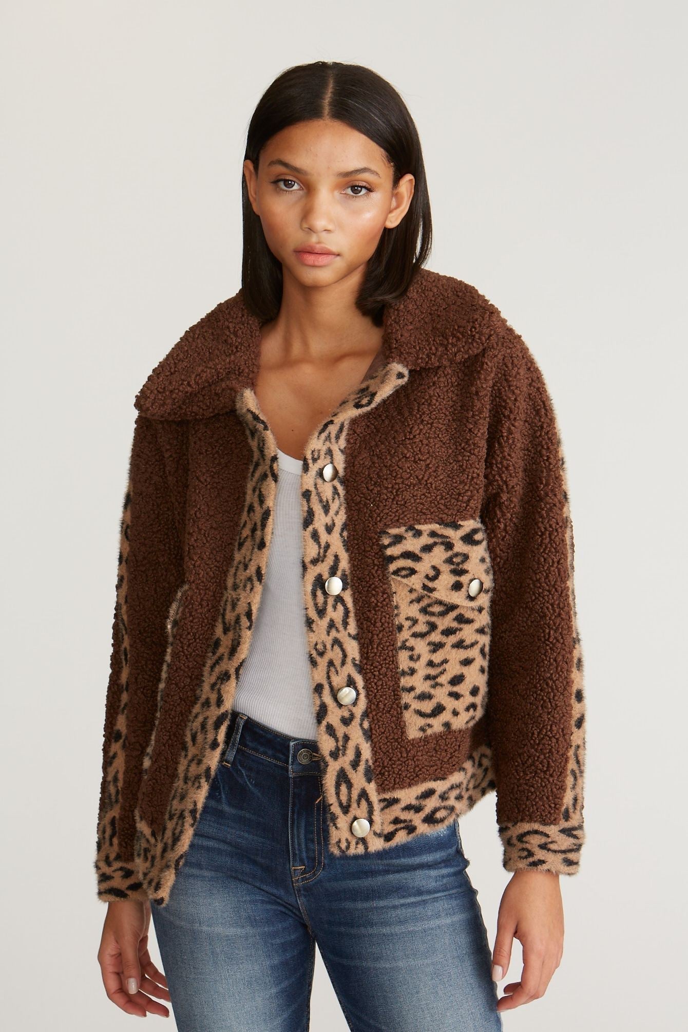 Load image into Gallery viewer, Sherpa Jacket - Brown Leopard
