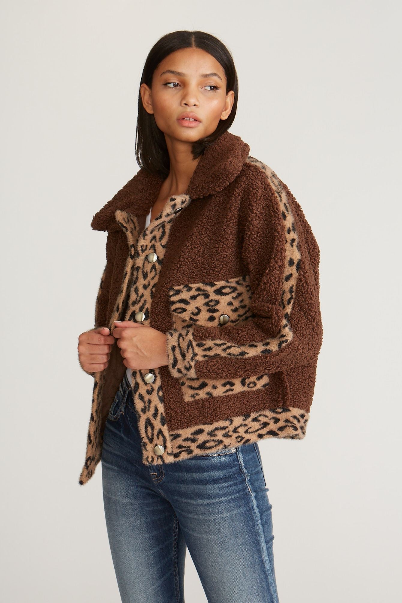Load image into Gallery viewer, Sherpa Jacket - Brown Leopard
