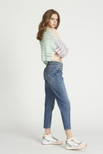 Load image into Gallery viewer, Friday Boyfriend - Med Wash
