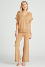 Load image into Gallery viewer, FLARED SWEATER PANT - CAMEL
