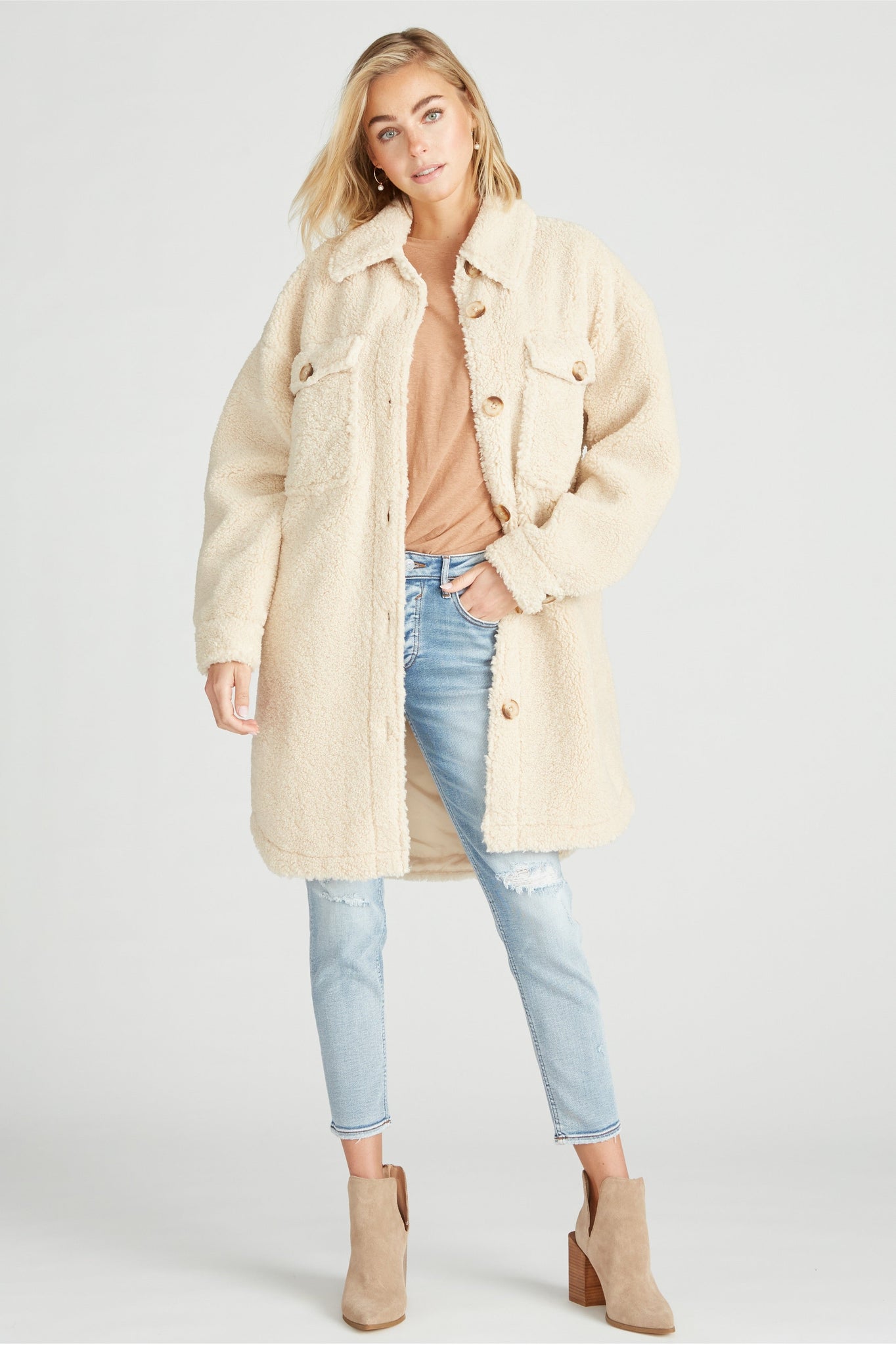 Load image into Gallery viewer, SHERPA SHACKET - WHITE
