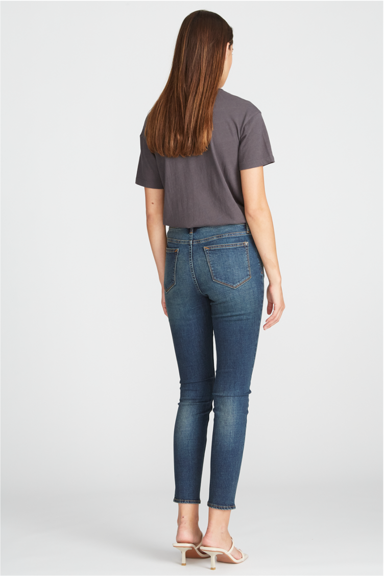 Load image into Gallery viewer, MARLEY MID RISE SKINNY - DARK WASH
