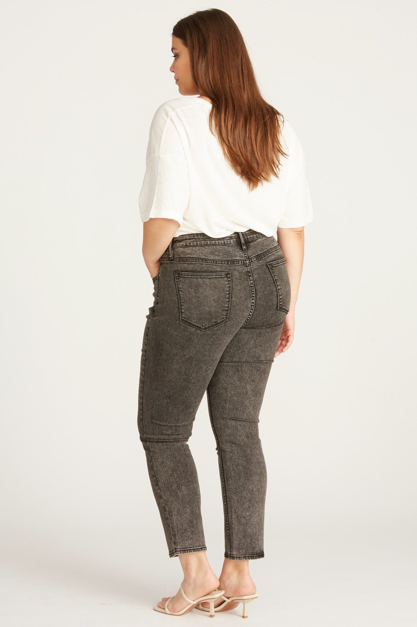 Load image into Gallery viewer, ACE STRAIGHT JEAN [ Plus Size] Washed Black
