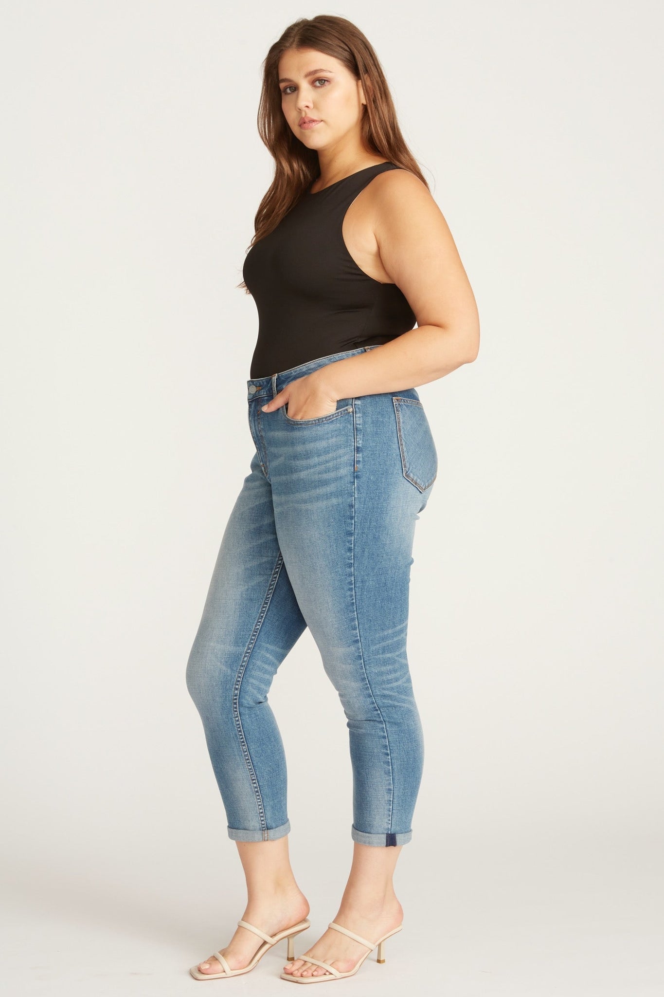 Load image into Gallery viewer, Thompson Tomboy Jean [Plus Size] - Medium Wash
