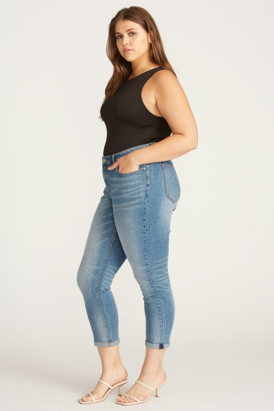 Thompson Tomboy Jean [Plus Size] - Medium Wash