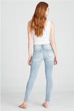 Load image into Gallery viewer, ACE HIGH RISE SKINNY - LIGHT WASH

