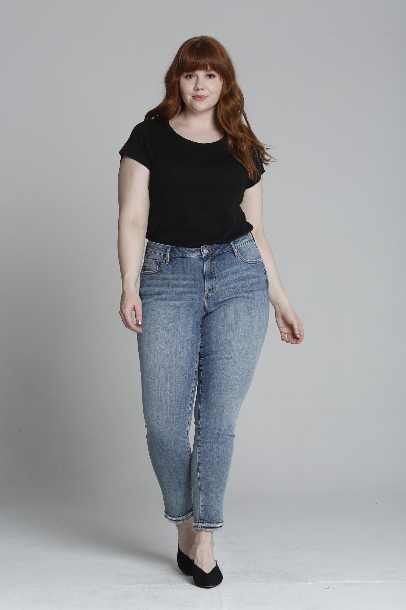 Load image into Gallery viewer, Jagger Classic Skinny [Plus Size] - Medium
