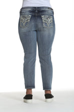 Load image into Gallery viewer, Dallas Skinny - Med Wash [Plus Size]
